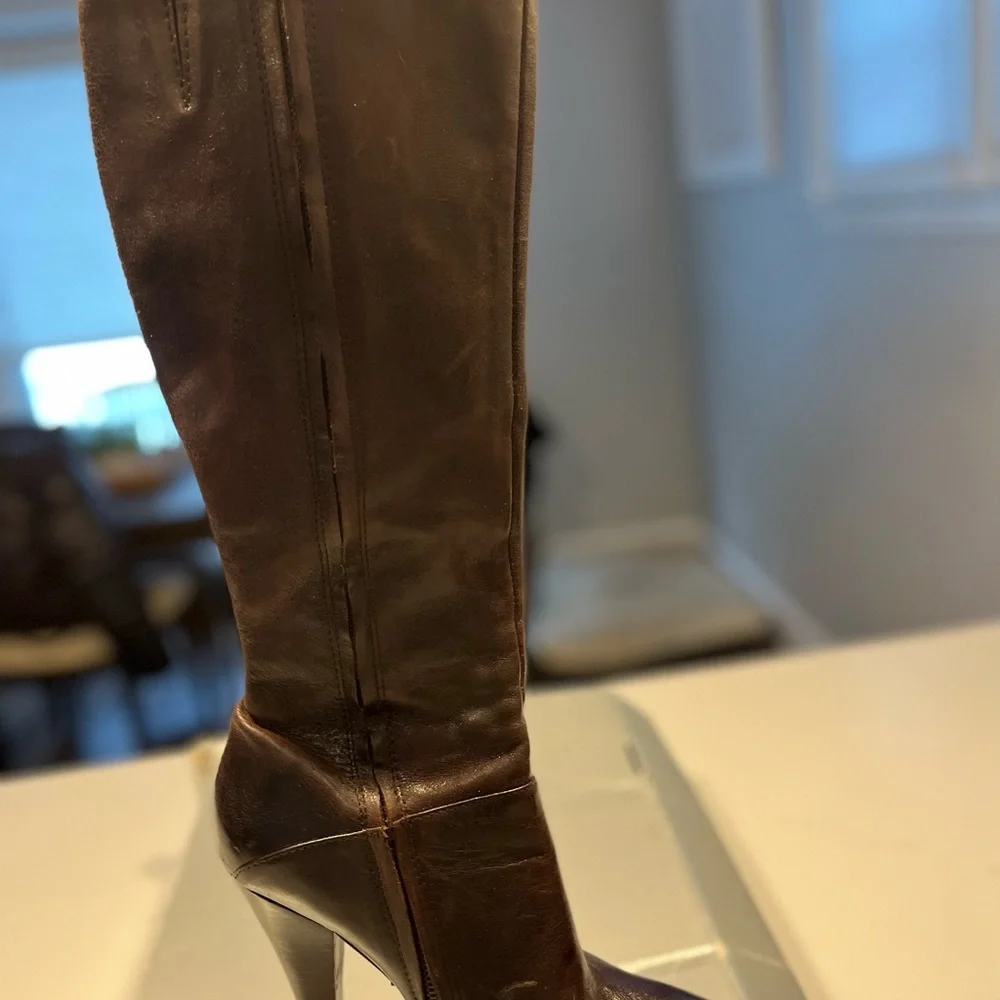 Women’s tall boots from Aldo. Dark brown/ burgundy size 9 - Picture 5 of 12